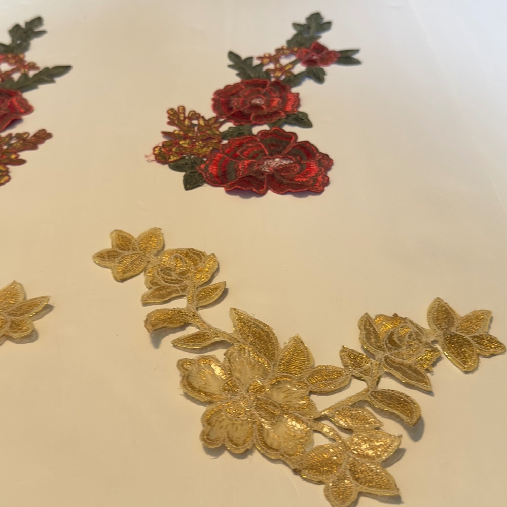 4pc Floral Embroidered Applique Patches Red Rose Gold Metallic Sew On - Picture 5 of 7